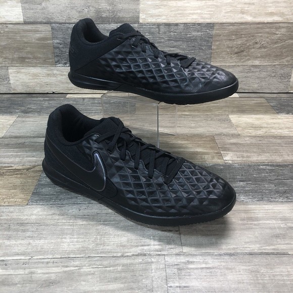 nike soccer training shoes